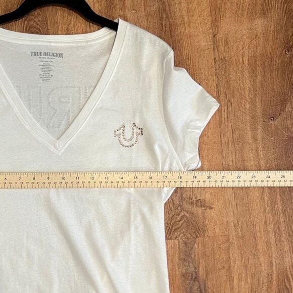 NWT TRUE RELIGION CRYSTAL TRUE RLGN Print VneckcTEE Rhinestone Style 207155 Sz L - Picture 4 of 9